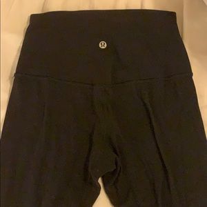 Black Lululemon Wunder Under Leggings